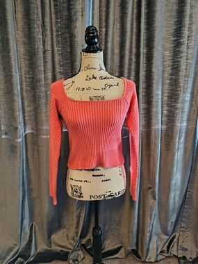Lulu's Coral Ribbed Square-Neck Sweater Cropped Top
